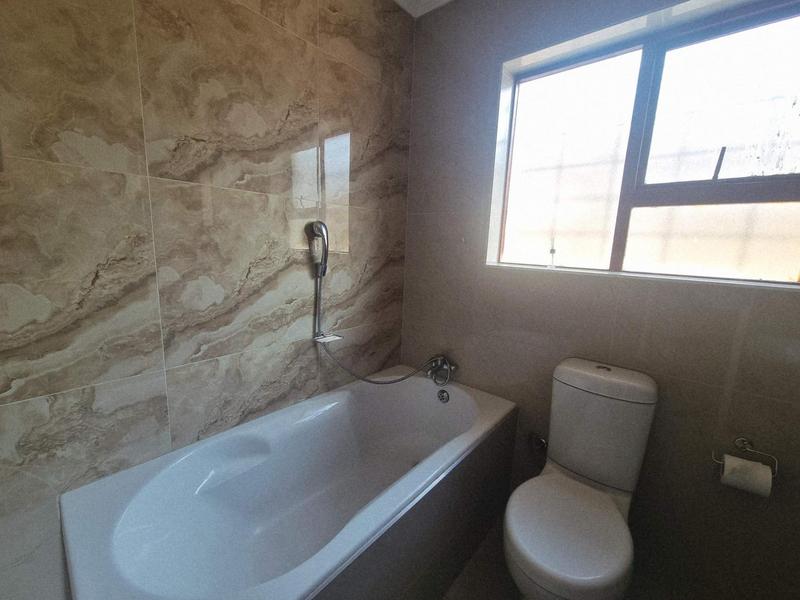 3 Bedroom Property for Sale in Highbury Western Cape